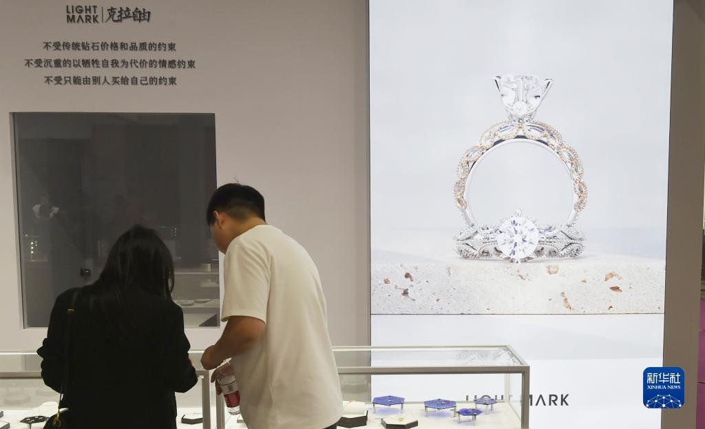 大红鹰(精品)